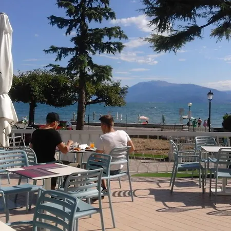 Garda 3* Padenghe sul Garda