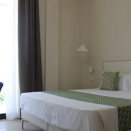 Garda فندق مبيت وإفطار 3*