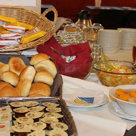 Garda فندق مبيت وإفطار 3*